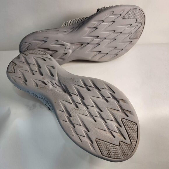 Sketchers, Goga Mat Gen 5, gray/white Sz 7, pre-owned, excellent condition - Picture 3 of 4